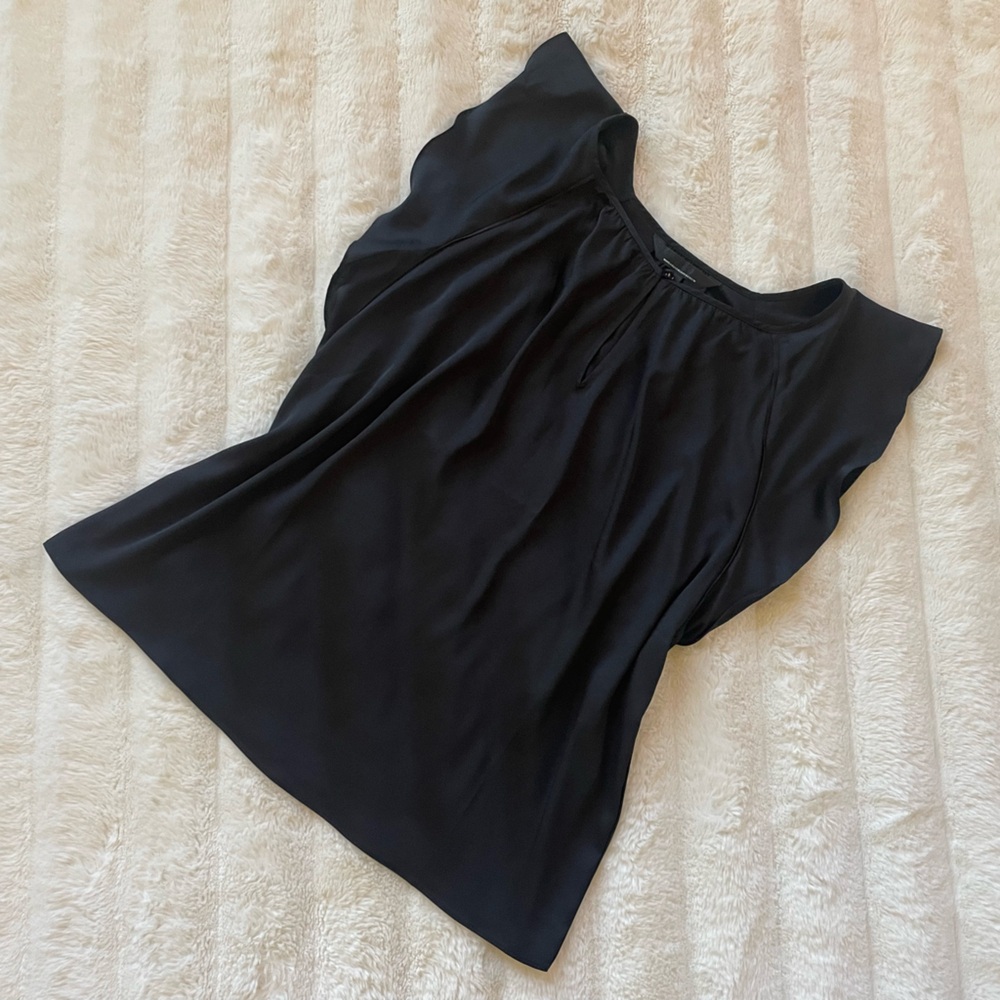 White House Black Markey top.